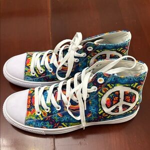 Yes We Vibe Colorful High-Top Sneakers Men’s Size 9M / Women’s Size 10.5M NWOT